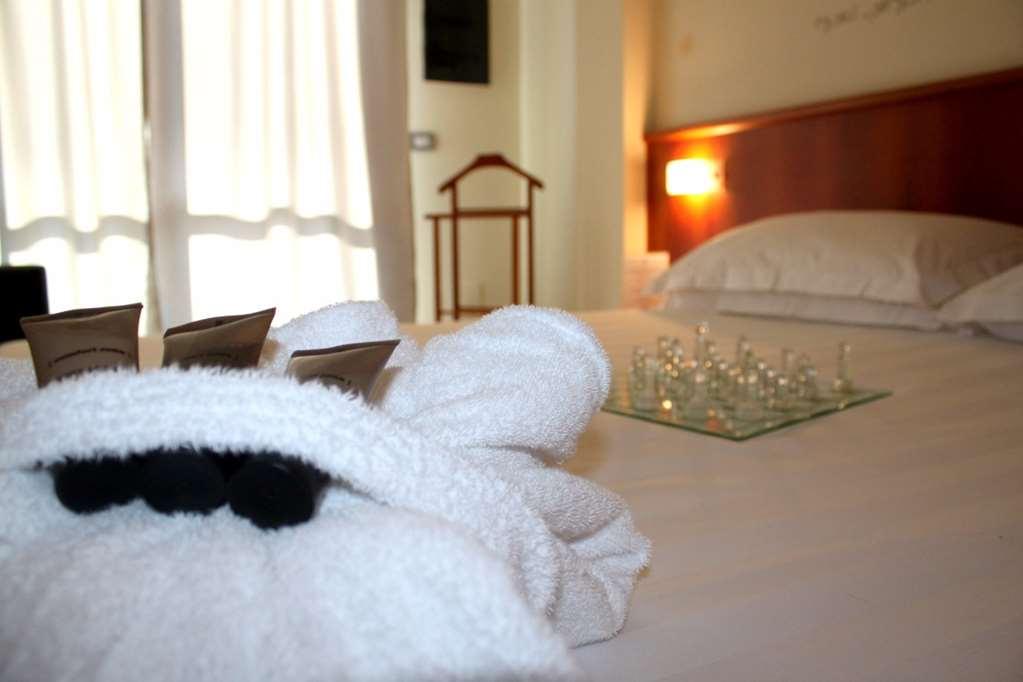 Leonardo Hotel Parma Zimmer foto